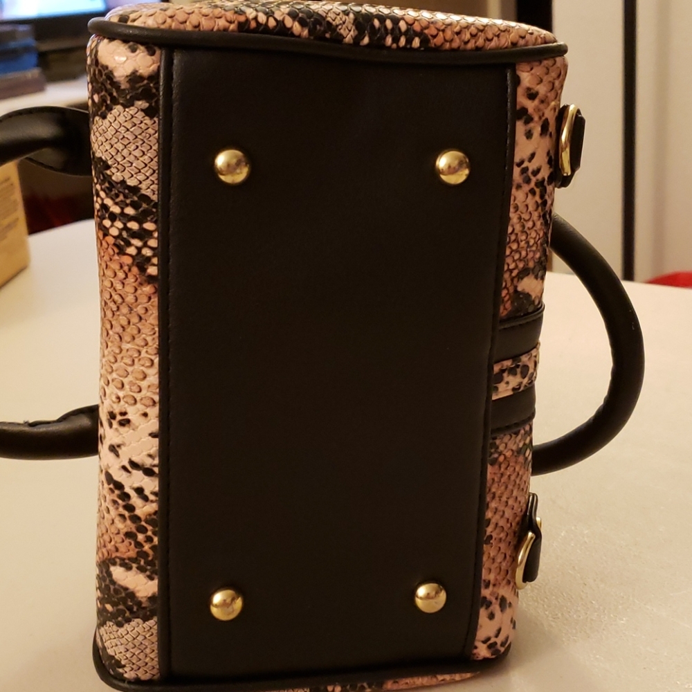 Mini Duffle Imitation Pink Snake Skin - Picture 6 of 9